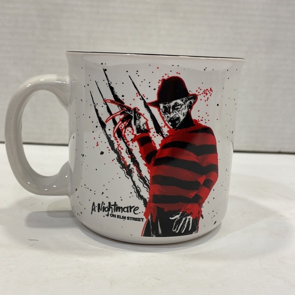 A Nightmare On Elm Street Freddy Krueger 20 Oz. Coffee mug cup NWT - Picture 2 of 4